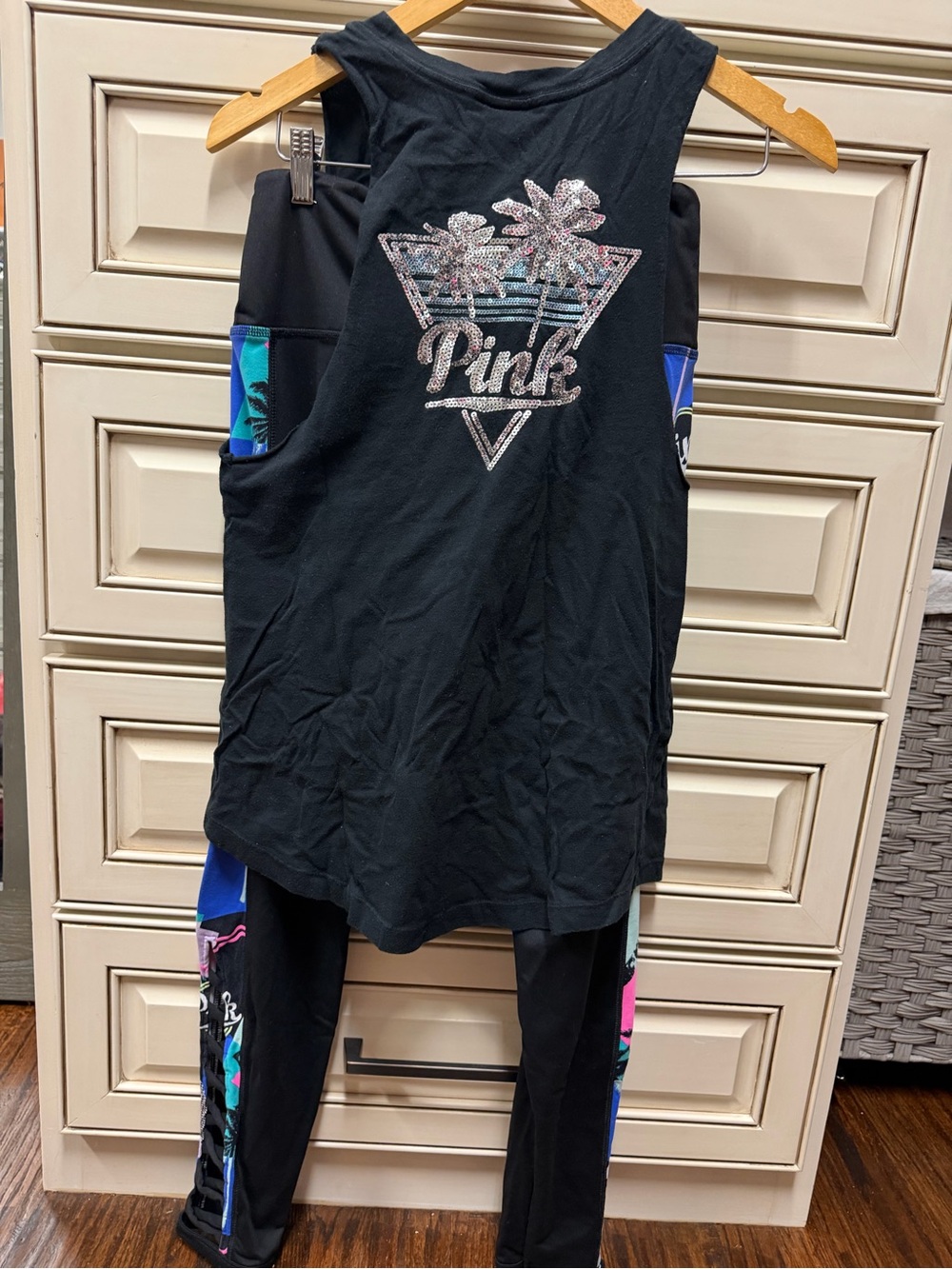 PINK Victoria's Secret Women’s Black Glitter Palm Tank Top